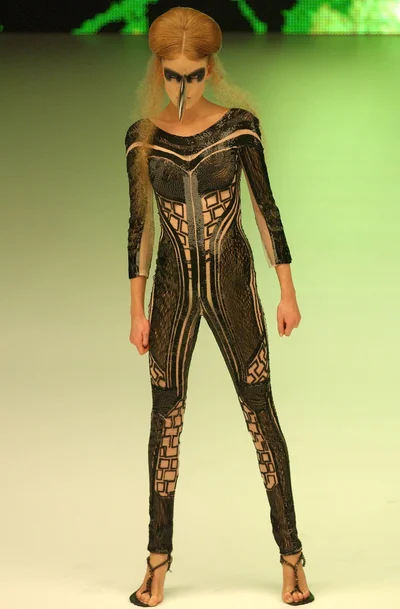 Look 32